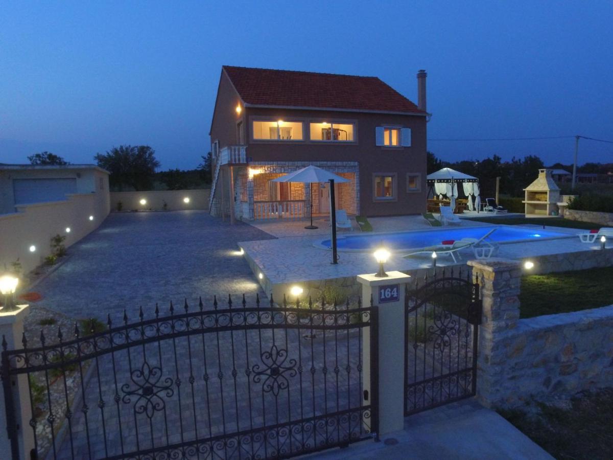 Holiday Home Frane By Interhome Lisane Tinjske 外观 照片