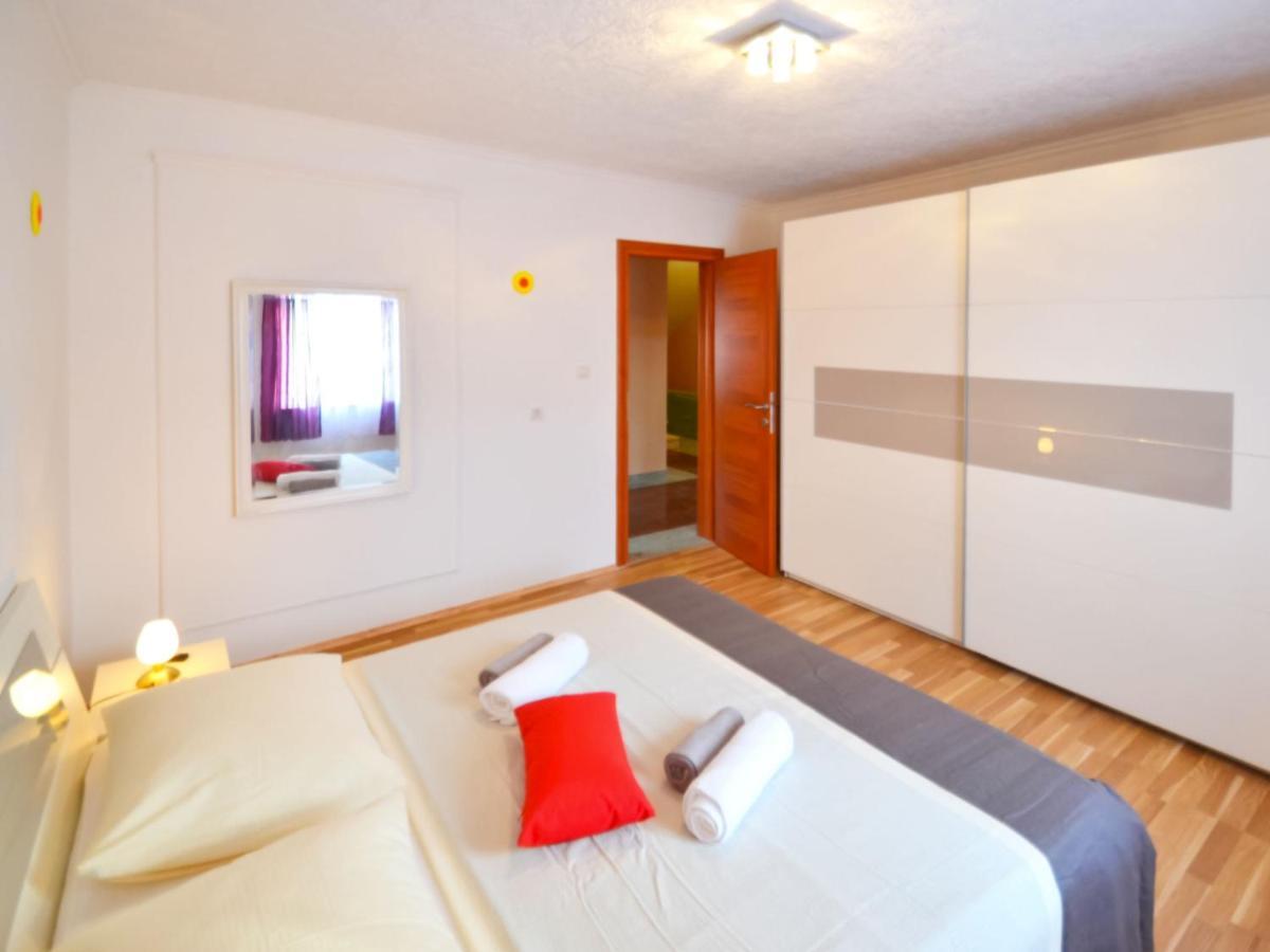 Holiday Home Frane By Interhome Lisane Tinjske 外观 照片