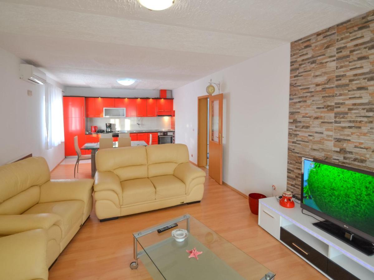 Holiday Home Frane By Interhome Lisane Tinjske 外观 照片